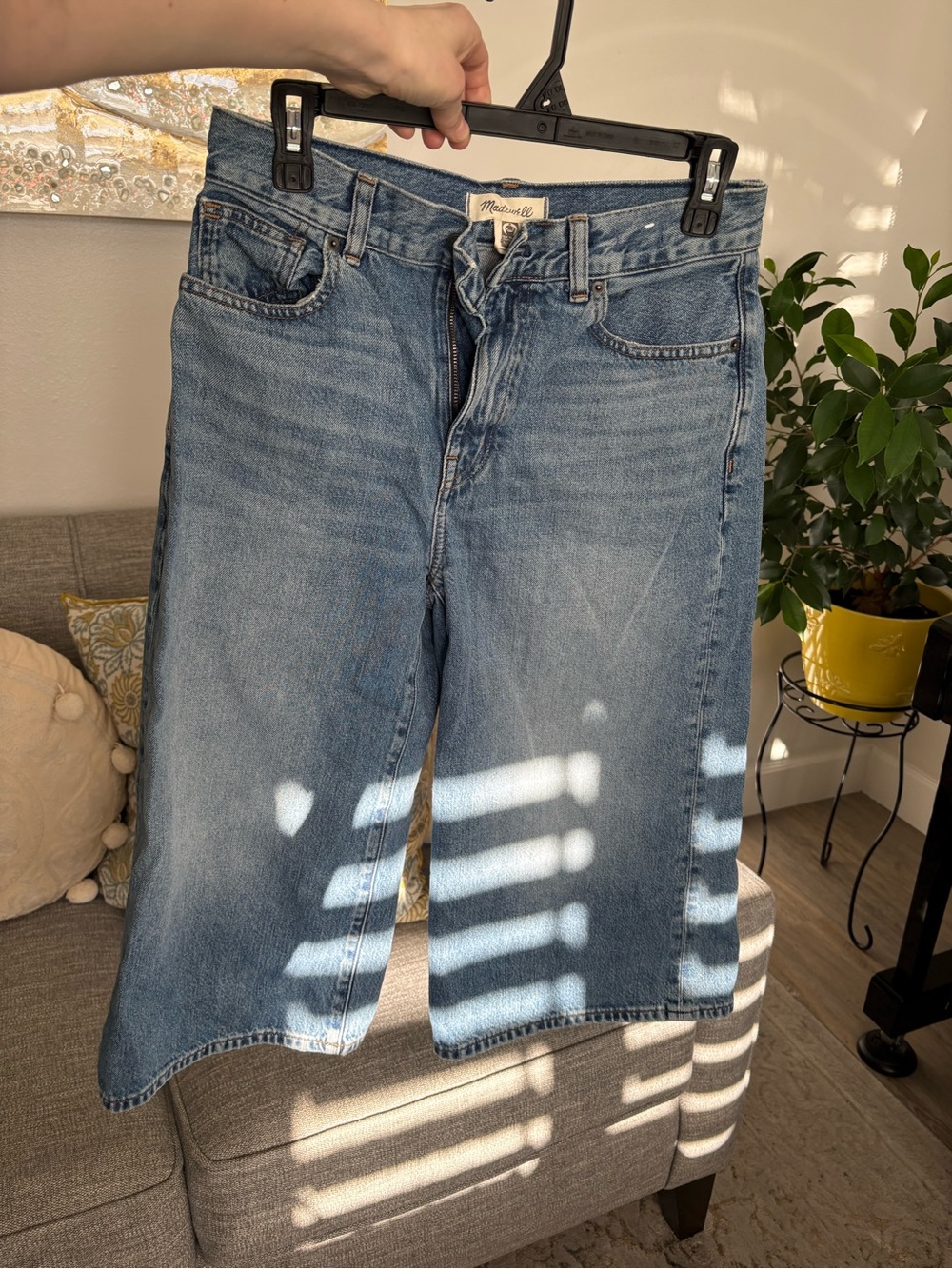Madewell Light Wash Denim Colutes Vintage 90’s Shorts, Size 25